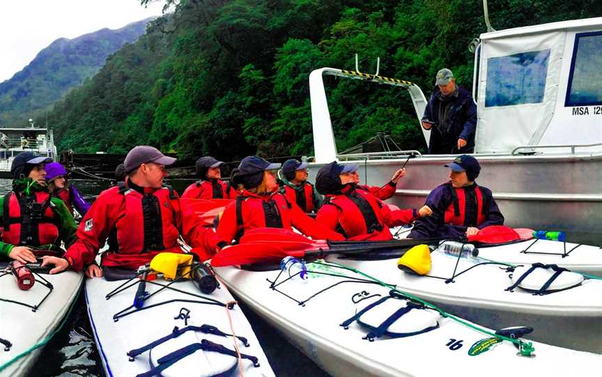 Doubtful Sound Kayak, Tours in Te Anau