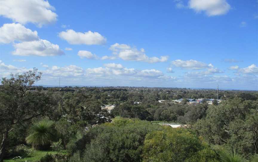 Chalk Hill Lookout, Medina, August 2019 04.jpg