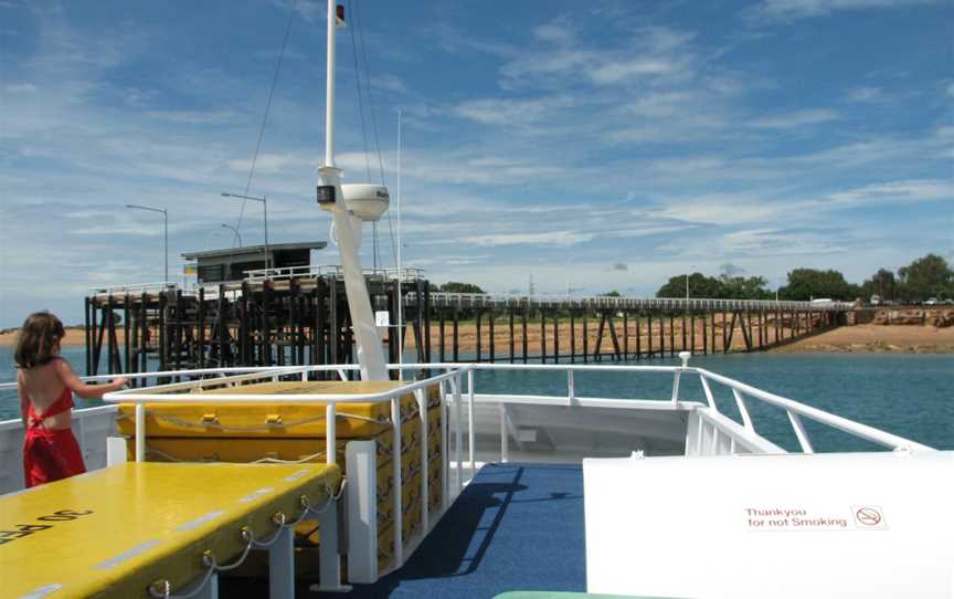 Sea Cat Ferry approaching Mandorah Wharf.jpg