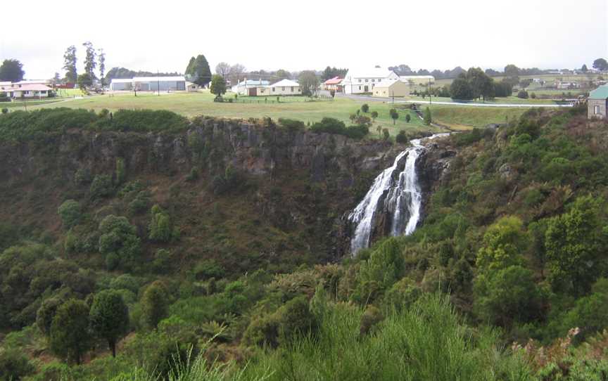 Waratah Falls.jpg