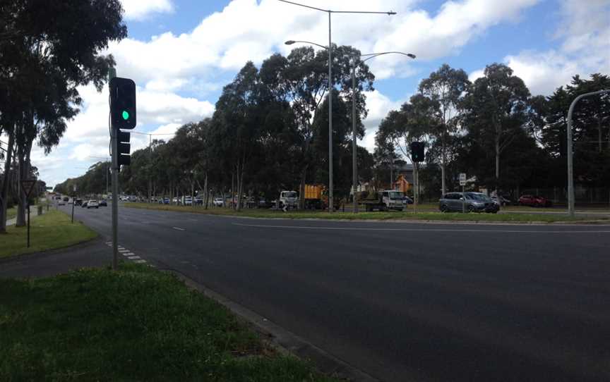 Intersection of Wellington Road and Wanda Street, Mulgrave.jpg