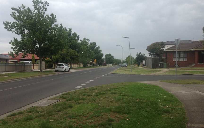 Paringa Boulevard, Meadow Heights.jpg