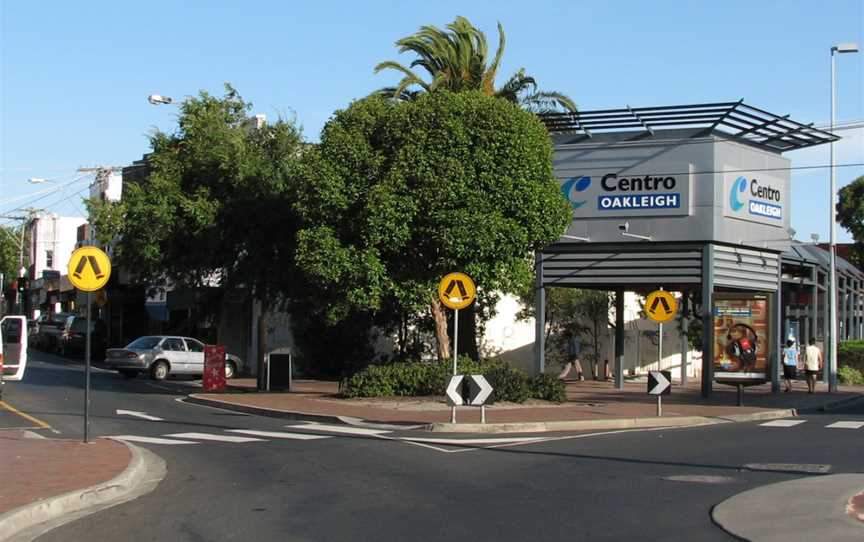 Centro Oakleigh.jpg