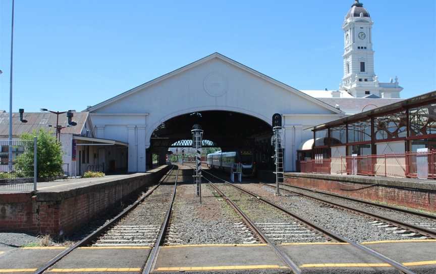 Ballarat Railway Station2011001