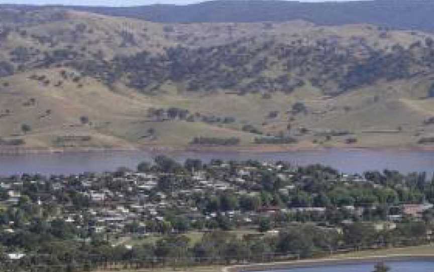 Tallangatta from lookout.jpg