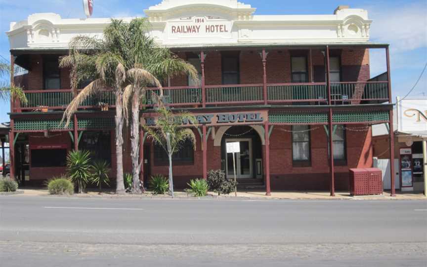 Railway Hotel CBoort CVictoria