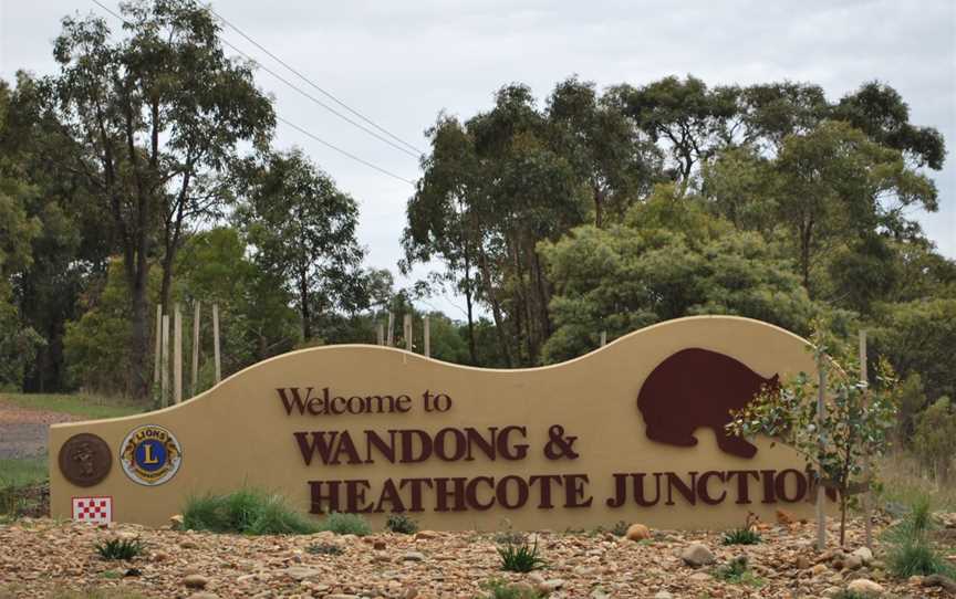 WandongEntrySign.JPG