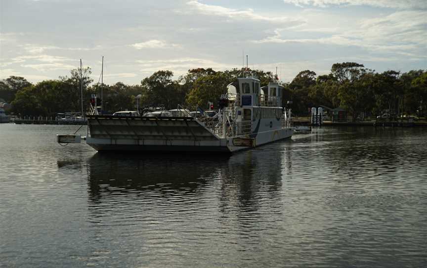 Raymond Island( Gippsland CViictoria CAustralia) Chain Ferry