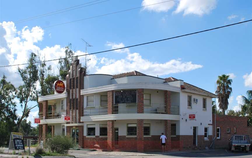 Bridgewater on Loddon Loddon Bridge Hotel 004.JPG