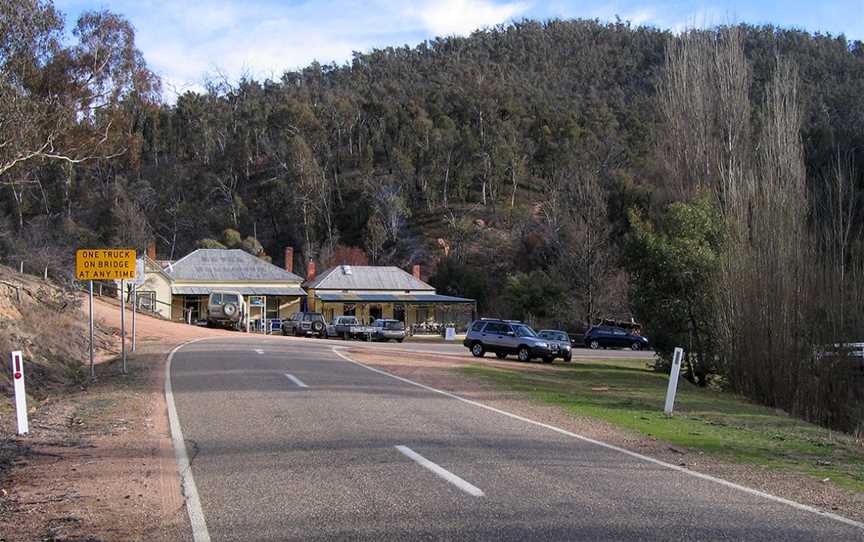 Blue Duck Innonthe Omeo Hwy CAnglers Rest CVic Cjjron C6.06.2009