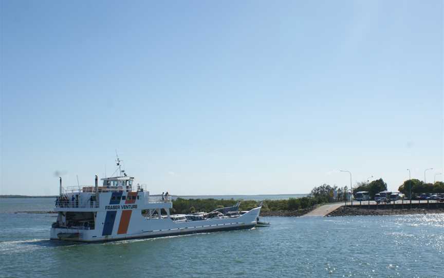 Barge in River Heads.JPG