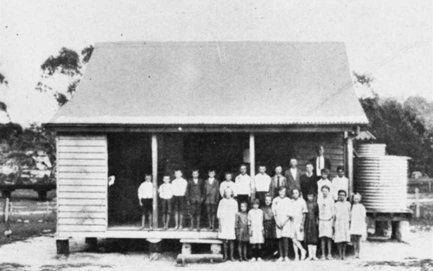 State Lib Qld2106876 Studentsandtheirteacheroutsidetheirclassroomat Glen Aplin State School C1924