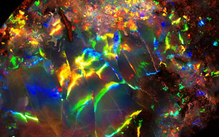 WLA hmns Fiery Opal Opalville Mine.jpg