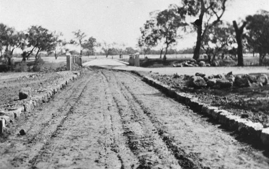 Burringun Road approaching the bridge over Tuen Creek.jpg