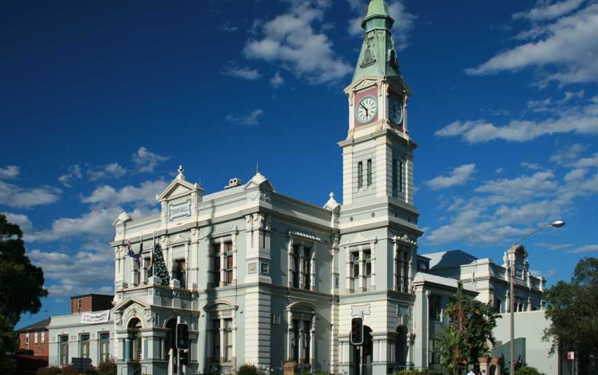 Leichhardt Town Hall corner.jpg