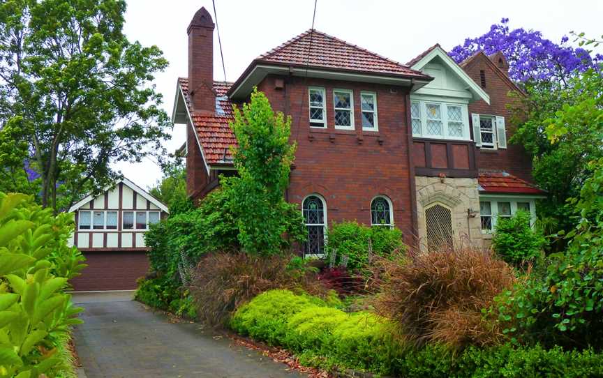 15 Clermiston Avenue CRoseville CNew South Wales(20111117)