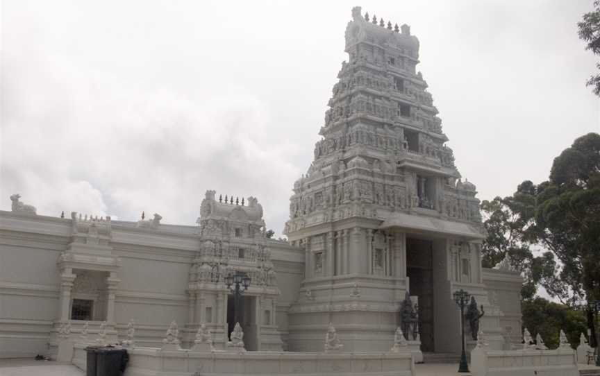 Hindu Temple - panoramio - Maksym Kozlenko.jpg