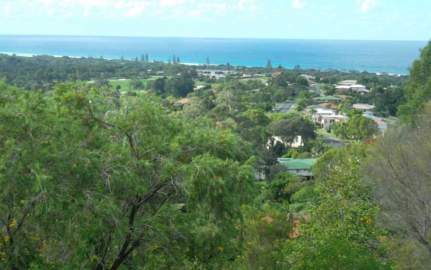 View of Ocean Shores, NSW, from Lookout Park 2014.jpg