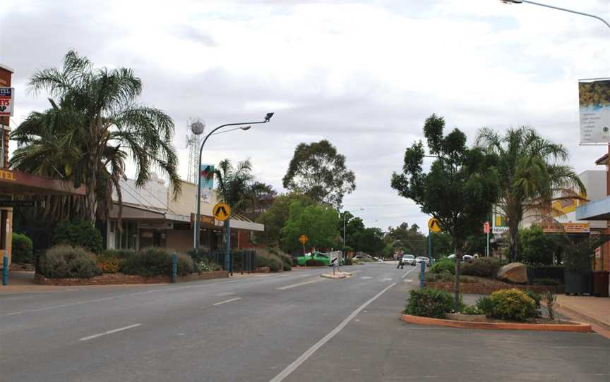 CondobolinMainStreet.JPG