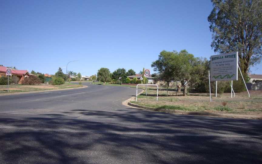 Estella Streetscape