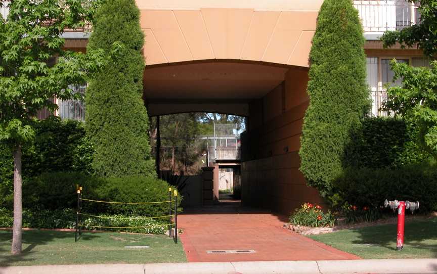 Liberty Grove CEast Entrance