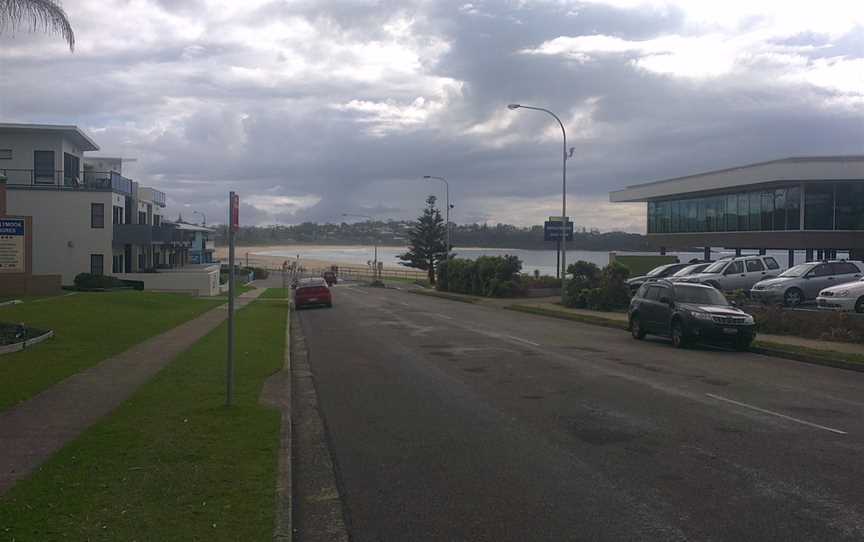 Golf Avenue Mollymook.jpg