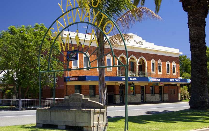 Yanco welcome sign, hotel and Bills horse trough.jpg