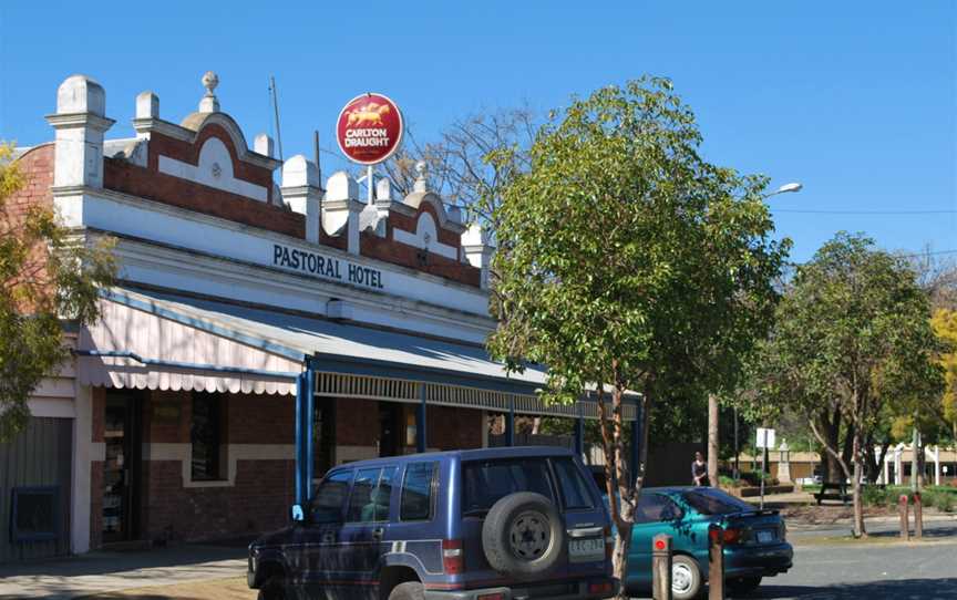 Mathoura Pastoral Hotel 005.JPG