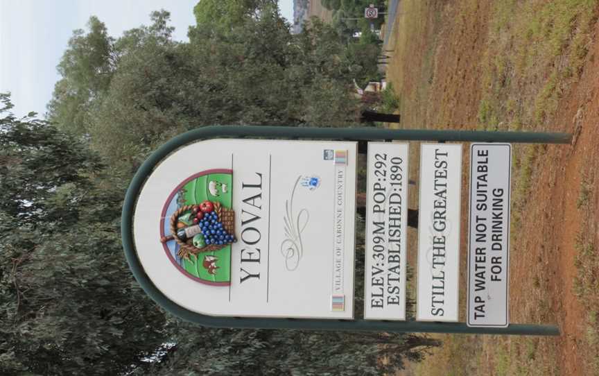 Yeoval entrance sign.jpg