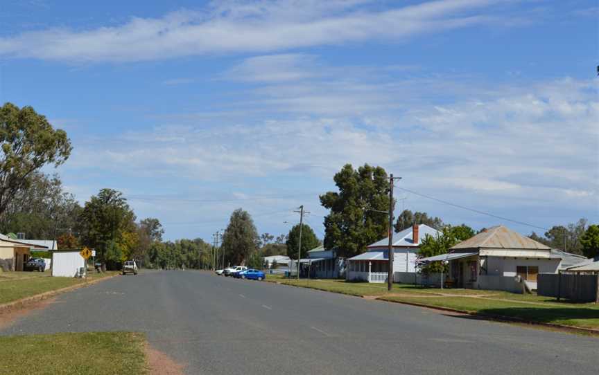 Euabalong Lachlan Street 001.JPG