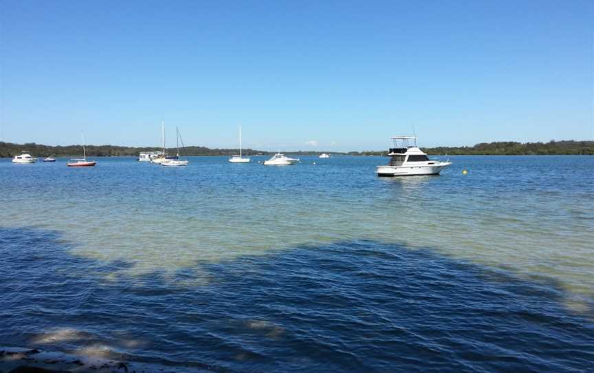 Taylors Beach NSW from shore.jpg