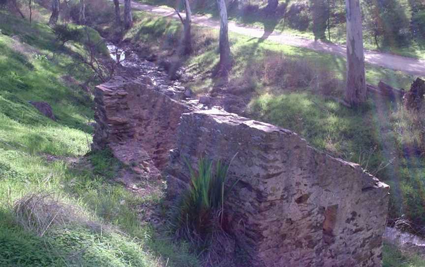 Walkley heights old hut.JPG