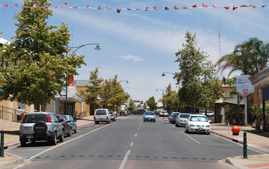 WaikerieMainStreet.JPG