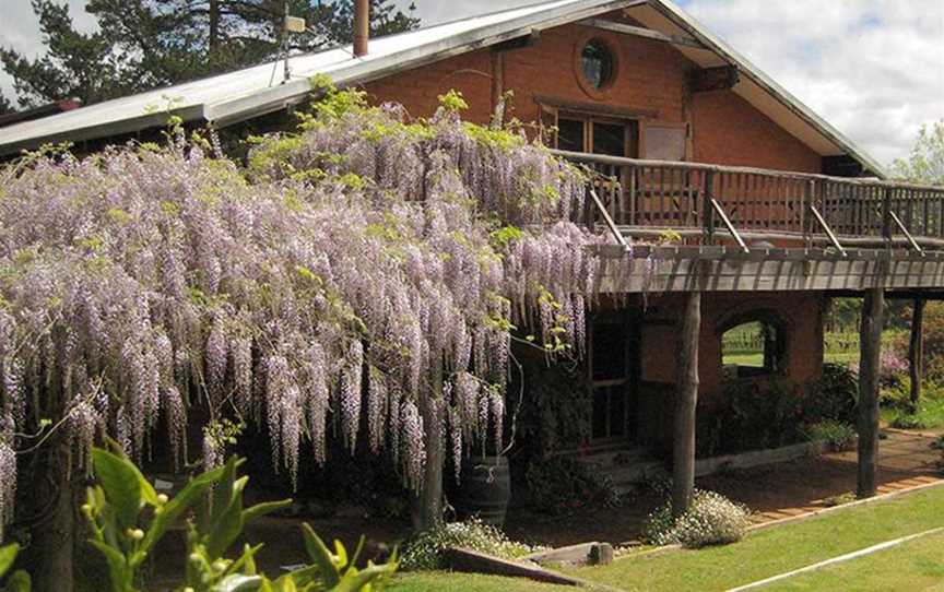 Mountford Wines, Wineries in Channybearup