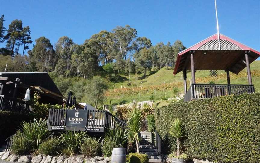 Linden Estate Winery, Esk Valley, New Zealand