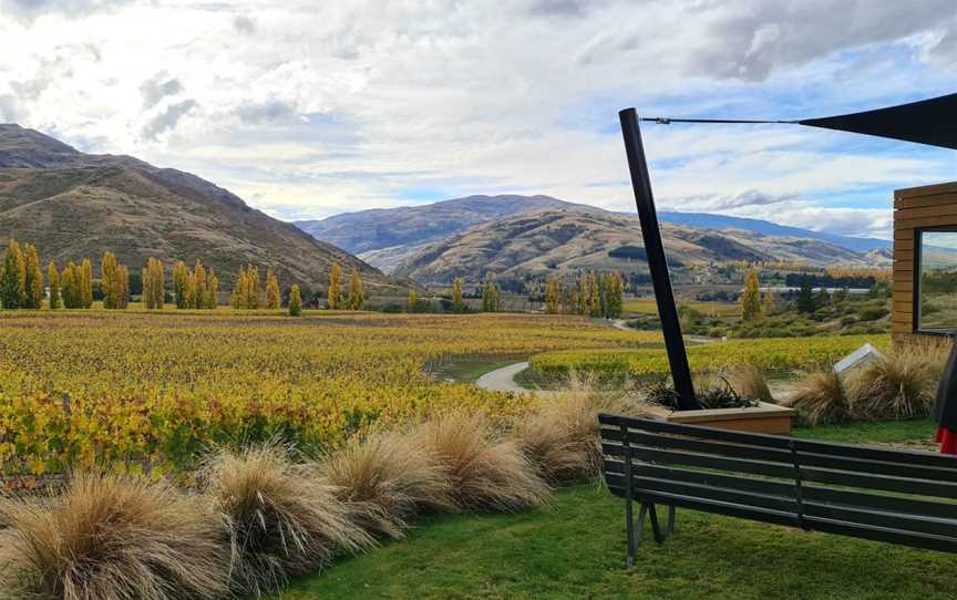 Domain Road Vineyard, Wineries in Bannockburn