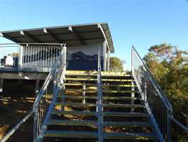 Bluff Knoll Car Park-Trail Head