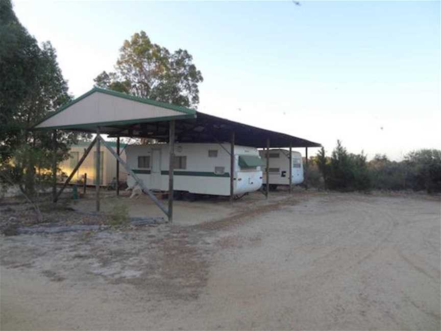 Western Flora Caravan Park, Accommodation in Eneabba