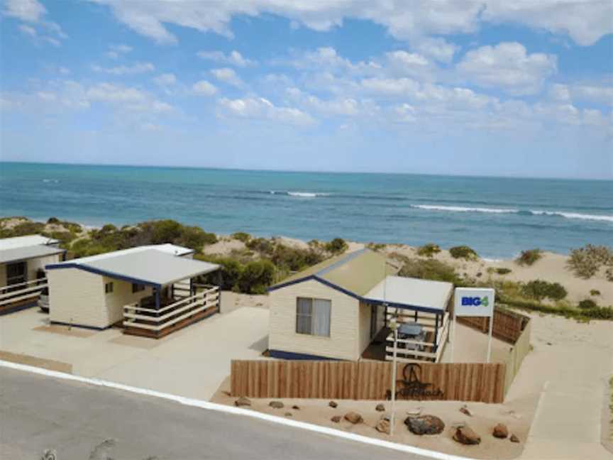 BIG4 Sunset Beach Holiday Park, Accommodation in Geraldton