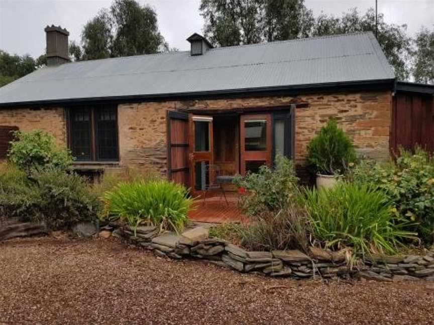 William Hunt's Retreat - Cypress Studio, Mintaro, SA