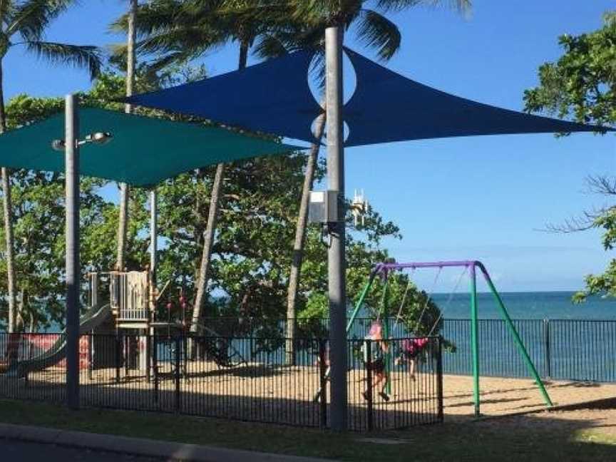 Bella by the beach, Trinity Beach, QLD