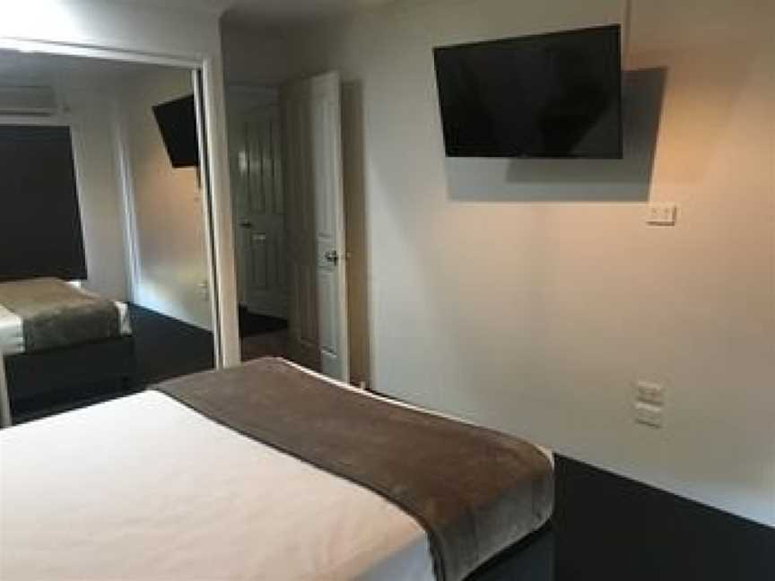 Cosmopolitan Motel & Serviced Apartments, Rockhampton , QLD