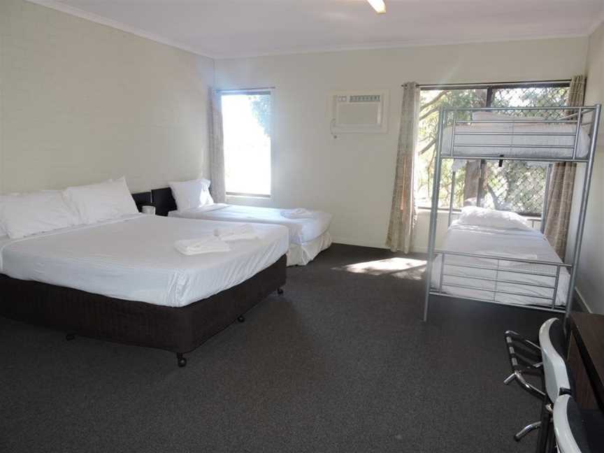 TOWN & COUNTRY MOTEL & RESTAURANT, Nerang, QLD