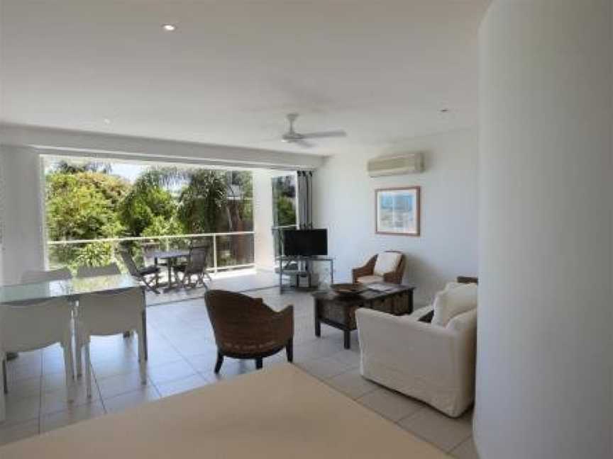 Delightful family apartment in modern complex, Sunshine Beach, QLD