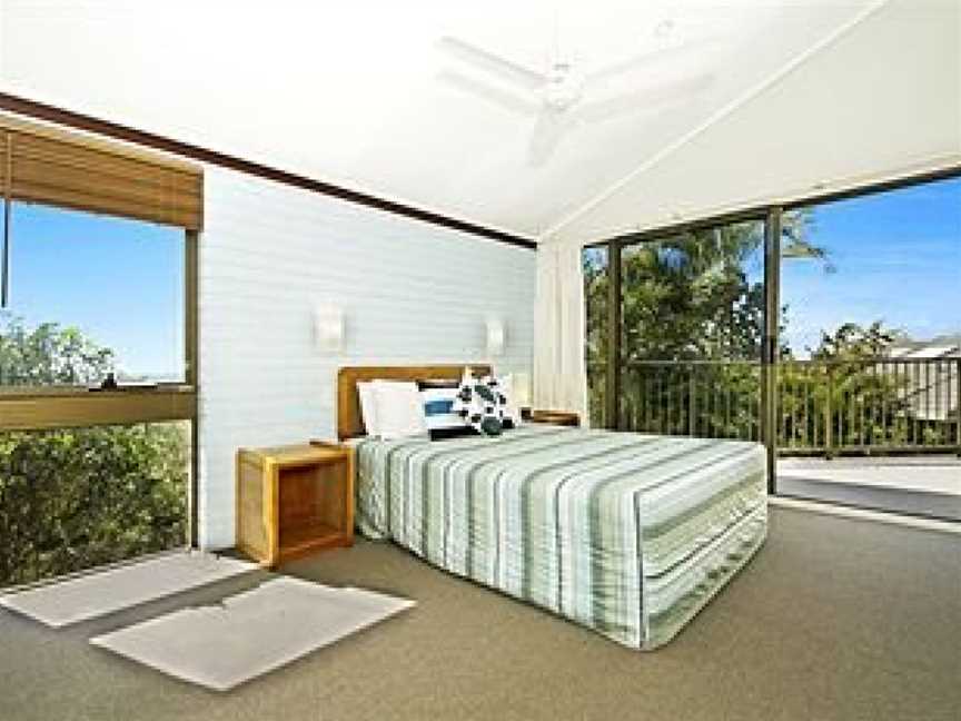 Glen Eden Beach Resort, Accommodation in Peregian Beach