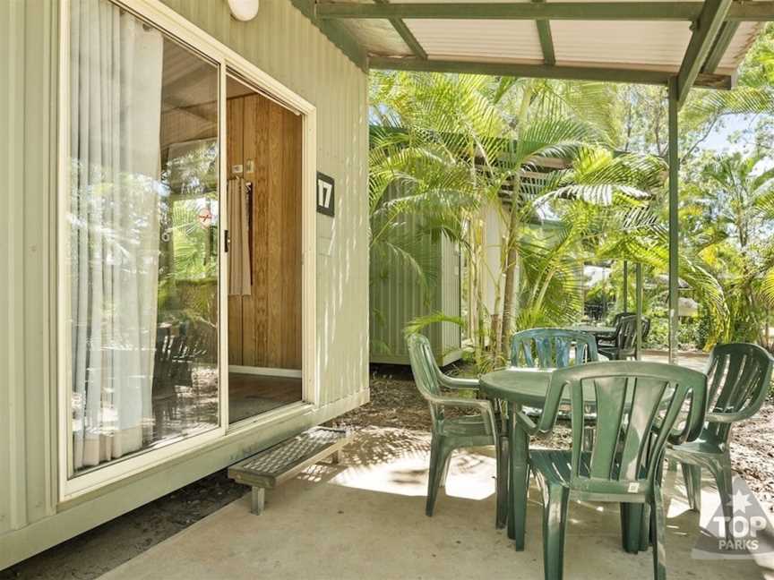 Riverview Tourist Village, Accommodation in Katherine South