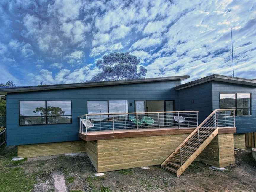 Dock of the Bay, Accommodation in Coles Bay