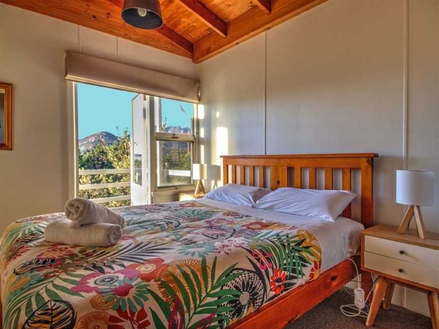 Freycinet Beachfront Retreat, Coles Bay, TAS