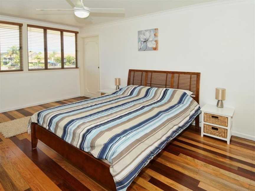 Yulunga 20 - Four Bedroom Canal Home with Pool, Mooloolaba, QLD