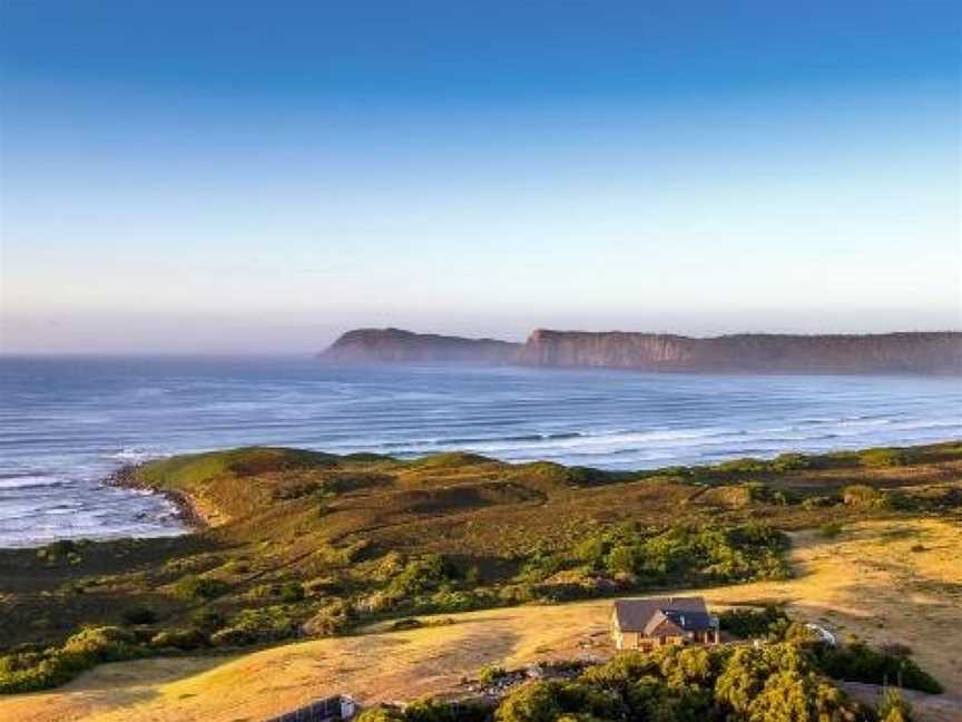 Cloudy Bay Villa, South Bruny, TAS